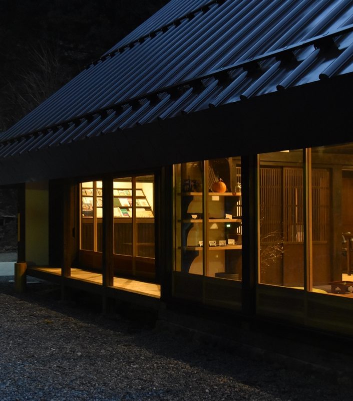 ふと気が付けば、もうこんな時間! 「時の流れがいつもと違う」そんな不思議な空間です 12